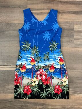 Vintage Evergreen Island Hawaiian Dress - Palm Trees/Flowers/Parrots - Size M